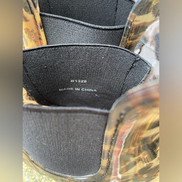 J Crew Leopard Chelsea Rain Boots Ankle Bootie Pull On Womens Sz 8 Animal print - Picture 3 of 11